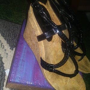 Gianni Bini black wedges